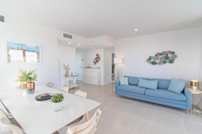 Global Properties, Moderno apartamento con gran terraza y vistas al mar